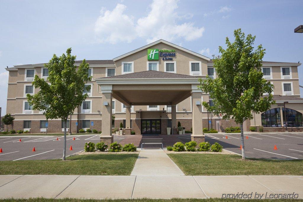 Holiday Inn Express Hotel & Suites Rogers By Ihg Esterno foto